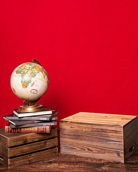 red-globe.jpg